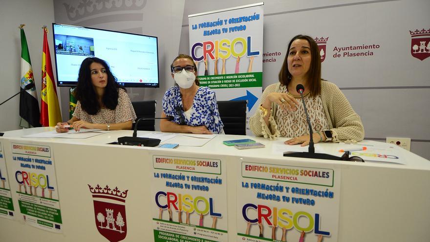 Unas cien personas del programa Crisol de Plasencia están trabajando