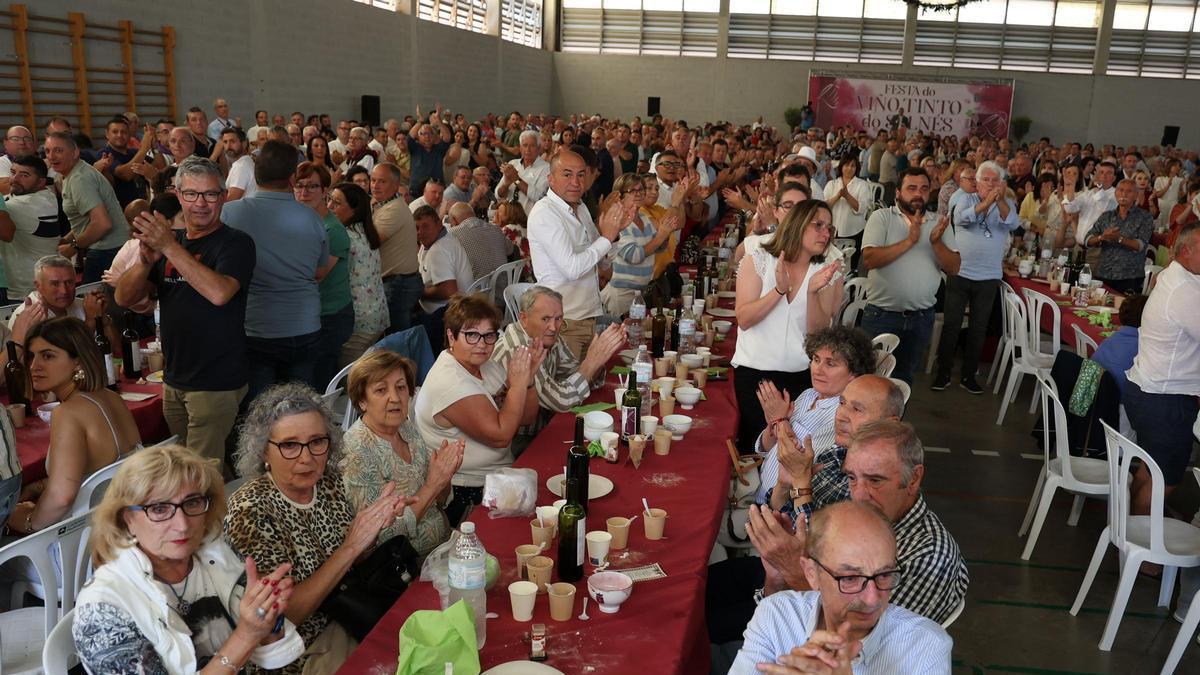 Participantes en el tradicional Xantar del Tinto Barrantes.