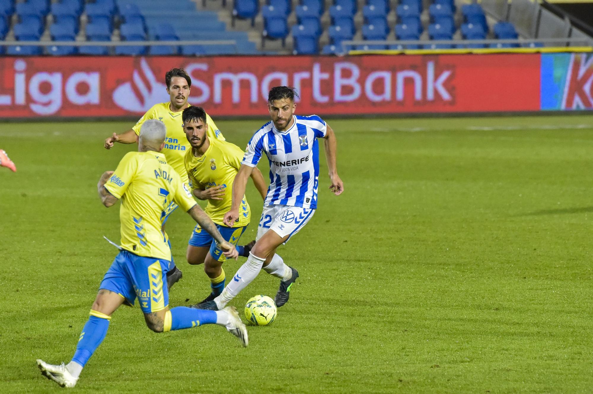 El partido del derbi UD Las Palmas - CD Tenerife, en imágenes