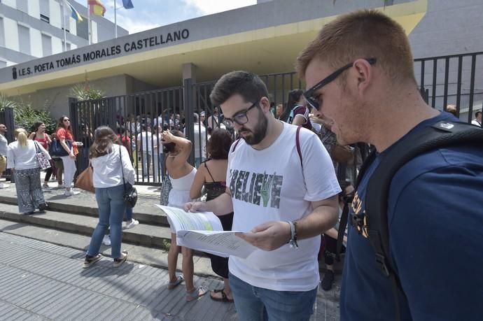 24-06-2019 LAS PALMAS DE GRAN CANARIA. Oposiciones Educación. Pruebas de acceso al cuerpo de maestros en la modalidad de Primaria, en los institutos de la calle Tomás Morales  | 24/06/2019 | Fotógrafo: Andrés Cruz