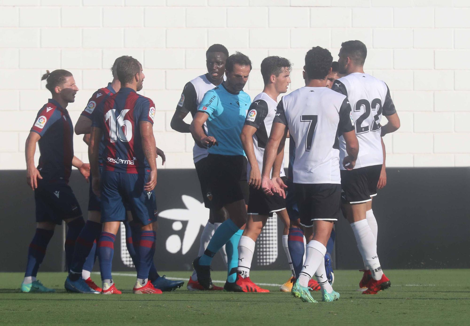 Intensidad y carácter durante el Valencia - Levante