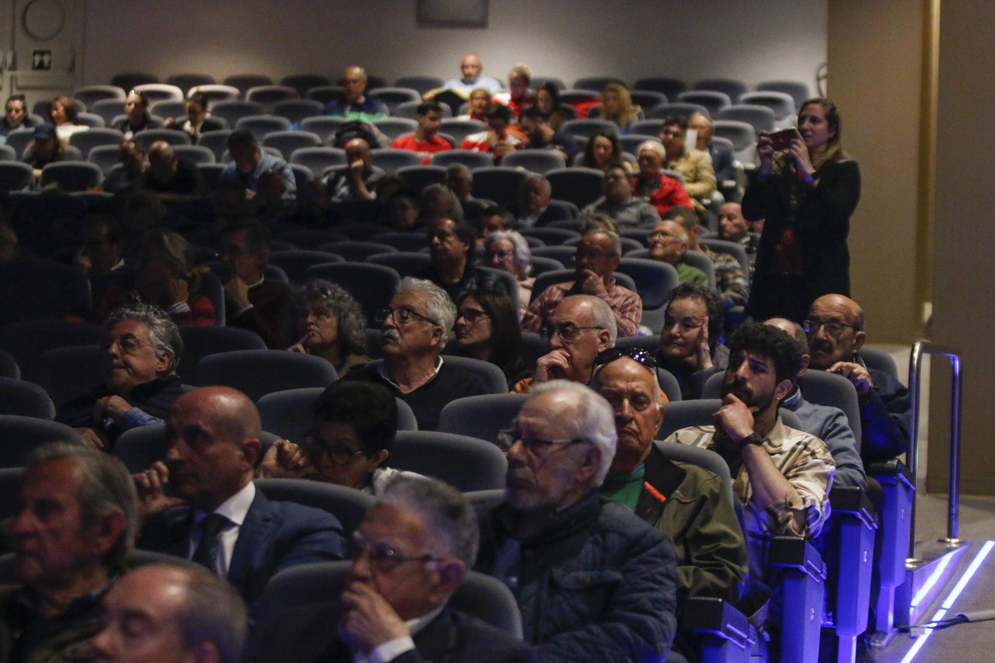 En imágenes: El Grupo Covadonga celebra su asamblea de socios