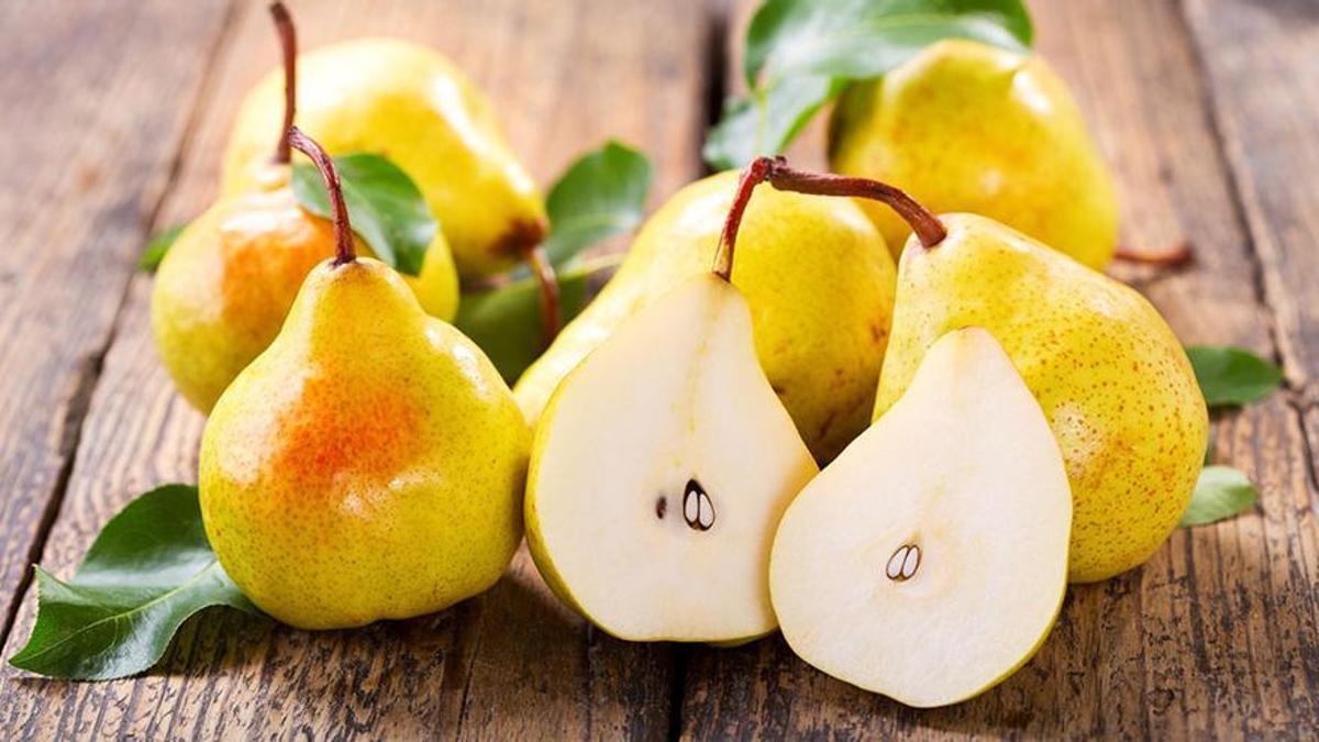 Las peras son antioxidantes al ser ricas en vitaminas C y K, buena para el corazón y para reducir la presión arterial.
