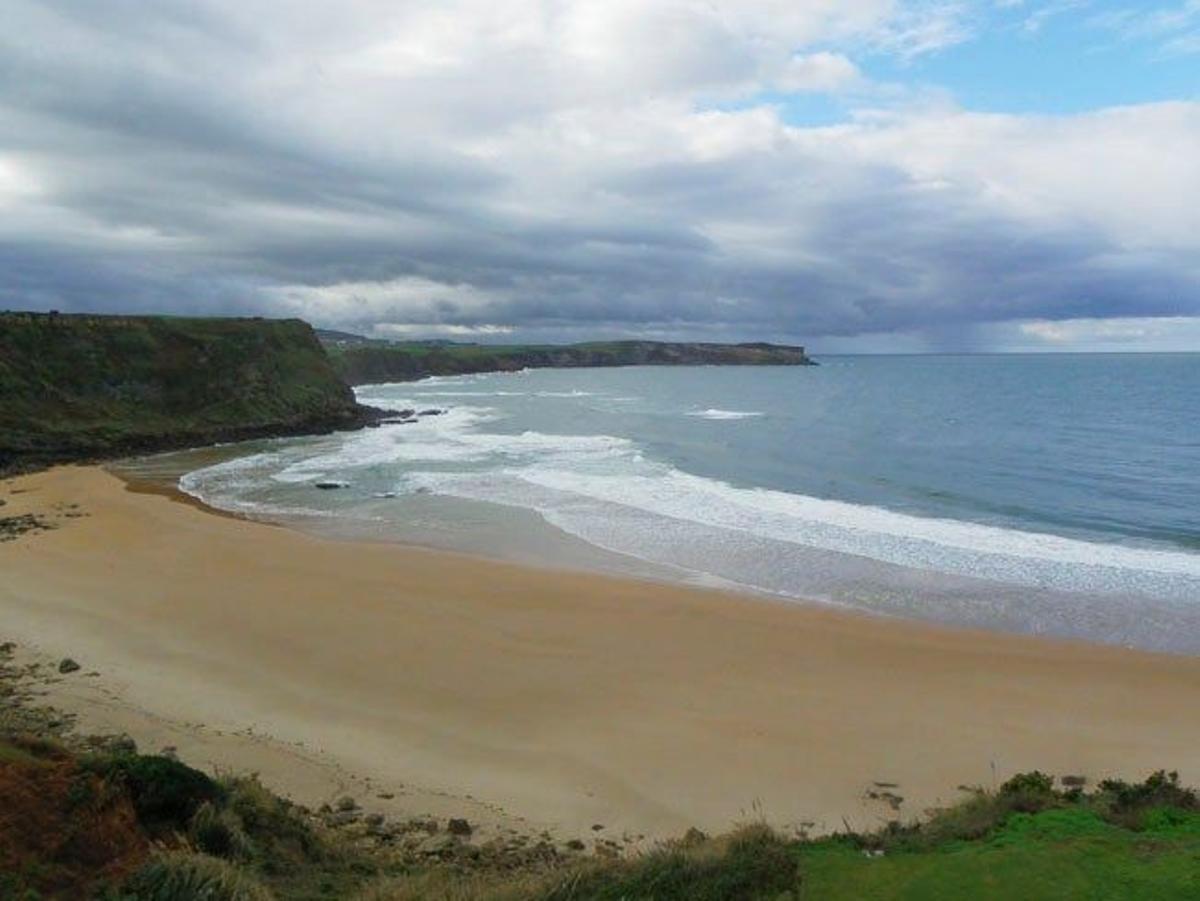 Playa de los Locos, Suances