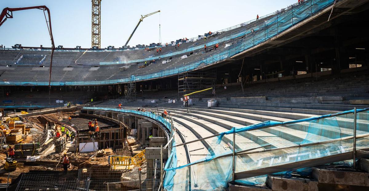 El Barça reconeix que subcontractes del Camp Nou van impagar els treballadors