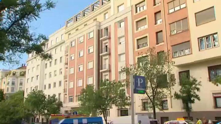 Dos jóvenes mueren en Madrid al precipitarse por el hueco del ascensor