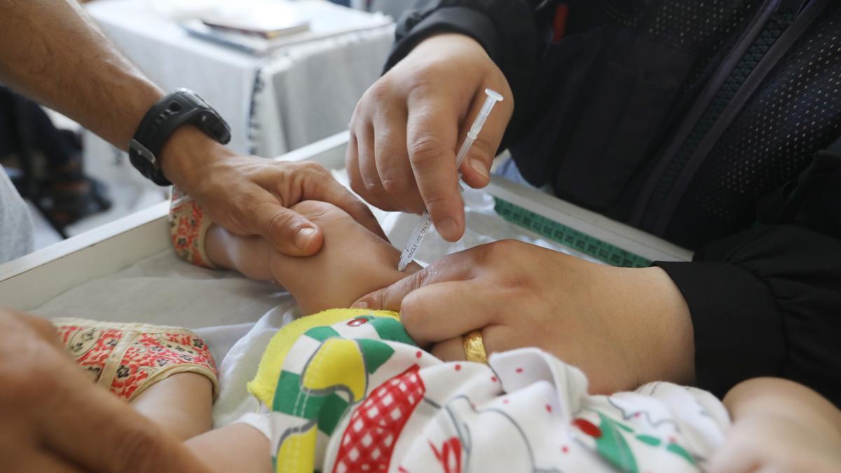 Vacunación contra la polio en la Franja de Gaza.