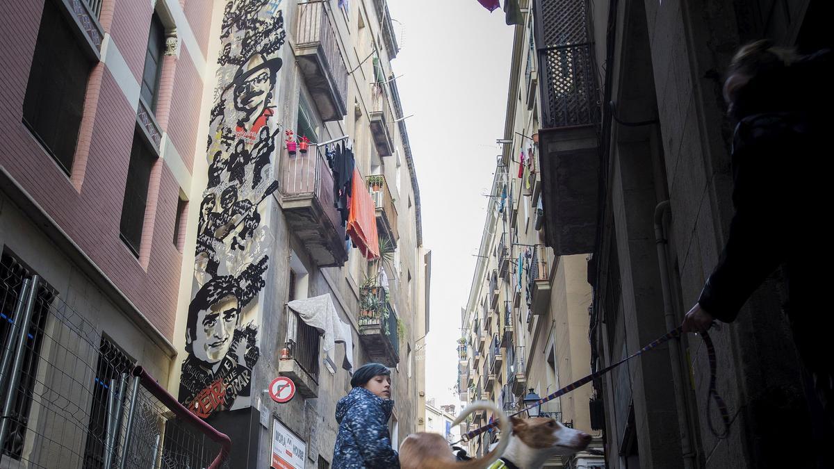 Barcelona 15/01/2018 Murales dedicados a la rumba catalana en la calle de la Cera Foto Ferran Nadeu