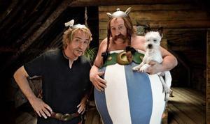 ’Astérix y Obélix al servicio de su Majestad’.