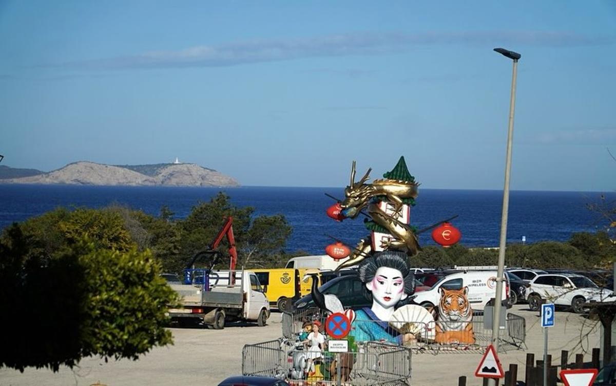 Imagen en perspectiva, de la falla de Sant Antoni del pasado año