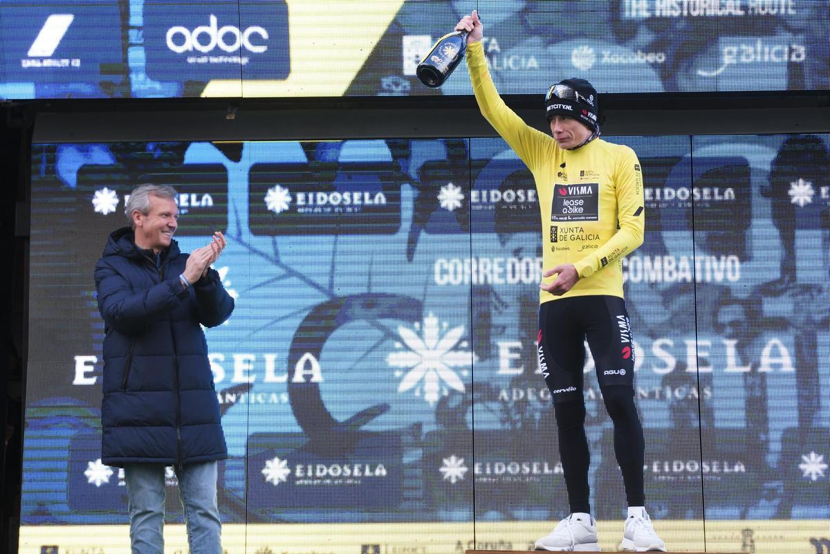 Uijtdebroeks: “Queríamos ganar la etapa con Vingegaard y lo conseguimos”