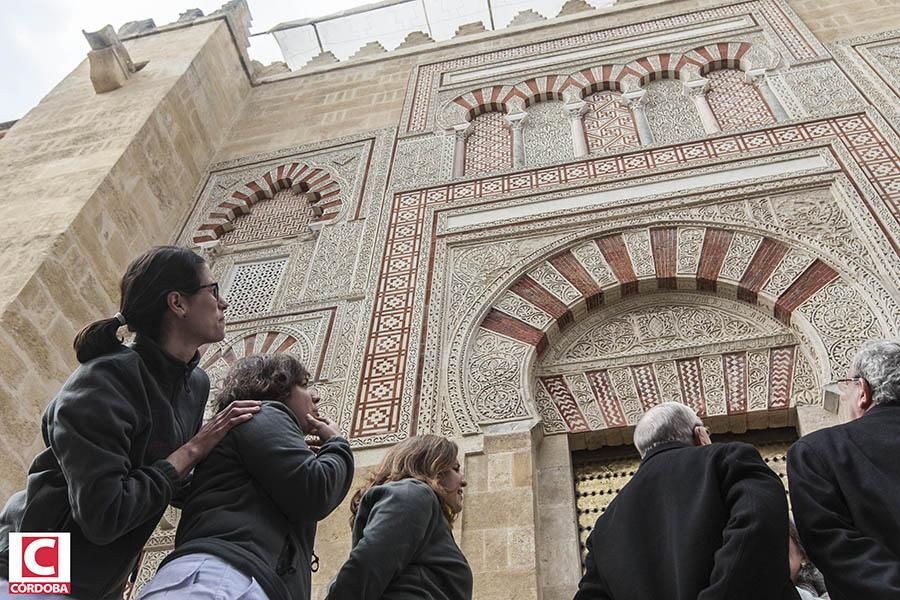 La puerta de San José de la Mezquita, en imágenes