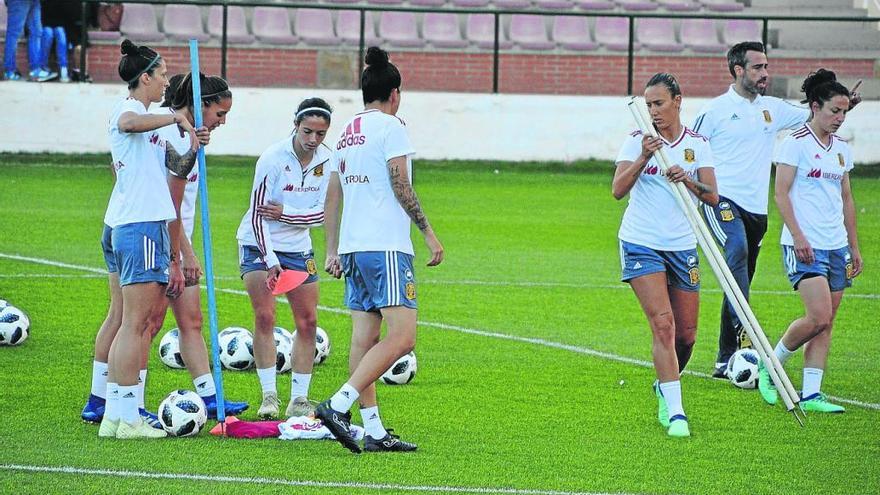 La selección femenina llega a Murcia pensando en el Mundial