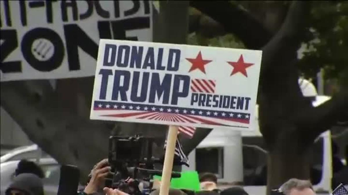 Batalla campal a Berkeley entre defensors i detractors de Trump