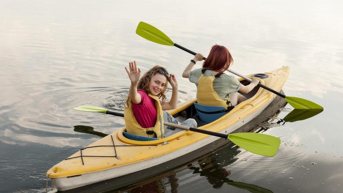 Los mejores kayaks hinchables para navegar este verano