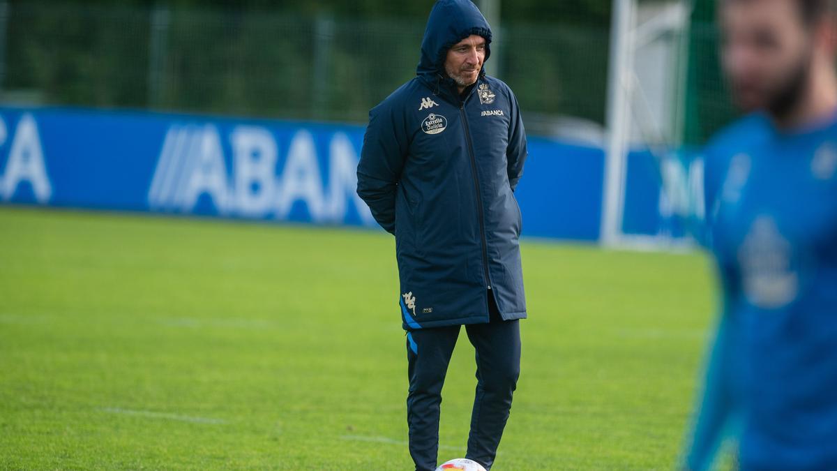 Óscar Cano, durante un entrenamiento en Abegondo.