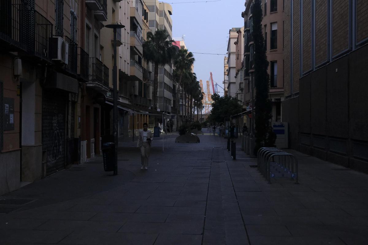 Las imágenes de las primeras horas tras el apagón en el centro de Málaga.