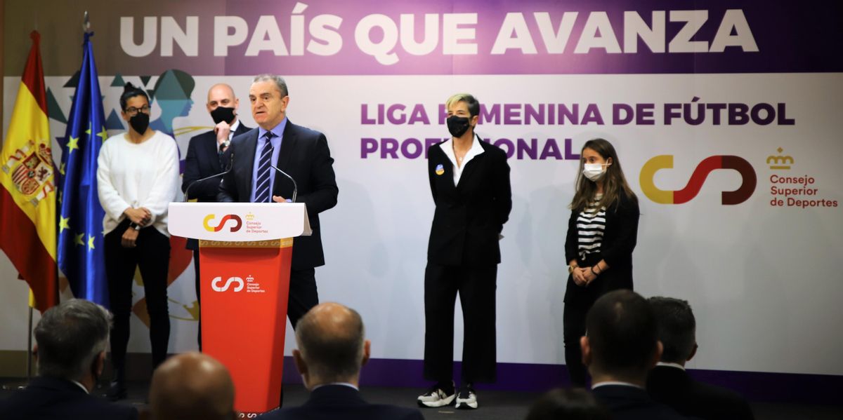 La Lliga femenina de futbol ja té estatuts professionals: ¿I ara, què? La Lliga femenina de futbol ja té estatuts professionals: ¿I ara, què?