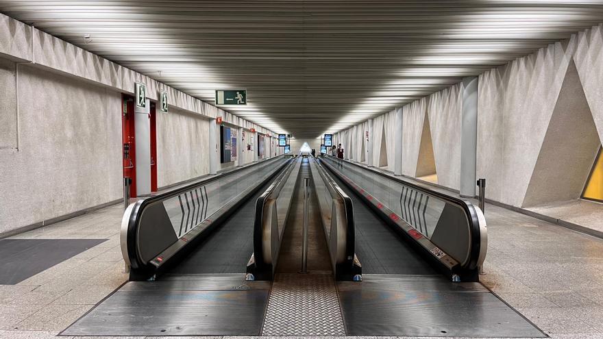 El aeropuerto de Palma anula uno de los pasillos de acceso a la sala de recogida de equipajes