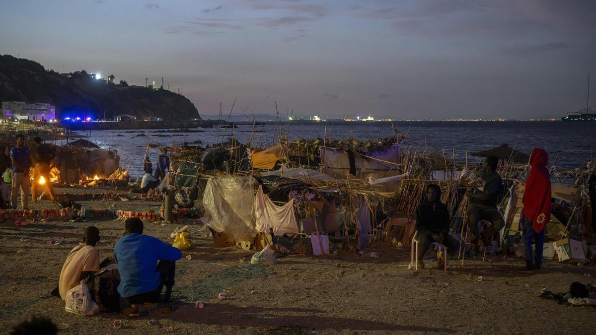 Los epidemiólogos piden entornos seguros para proteger de la violencia sexual a mujeres y niñas migrantes en Ceuta