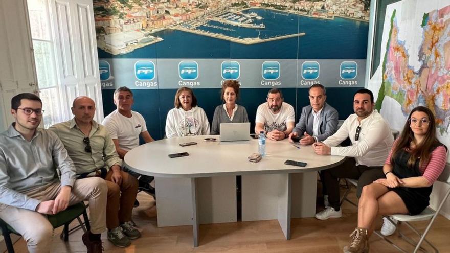 El PP convocará a los sectores turísticos en defensa de las banderas azules