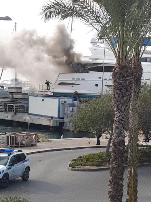 Arde un yate en el puerto pesquero de Alicante