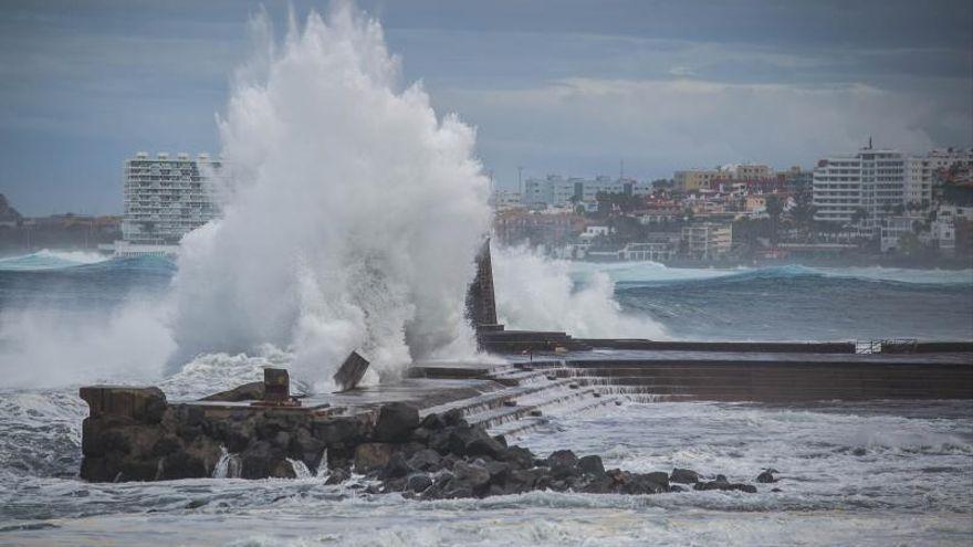 Tiempo en Canarias. Prealerta por fenómeno costero adverso entre Gran Canaria y Tenerife para el miércoles.