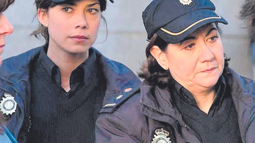 Sanción a un policía de Palma que dejó entrar a dos actrices a la galería de tiro