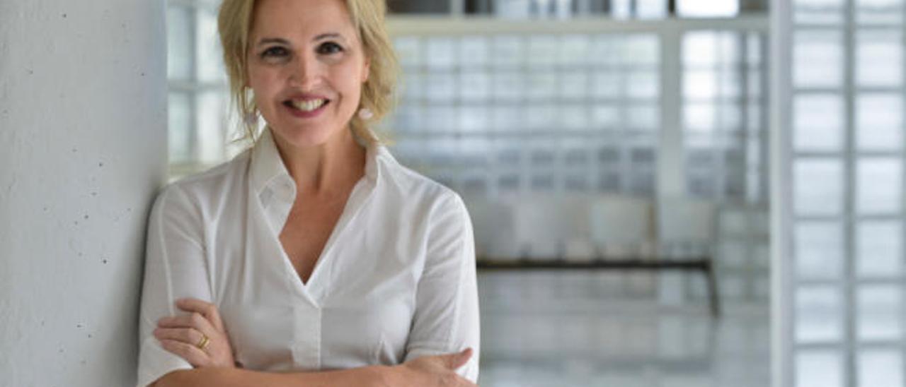 Beatriz Domínguez, directora de la ONT, en el Hospital Negrín.