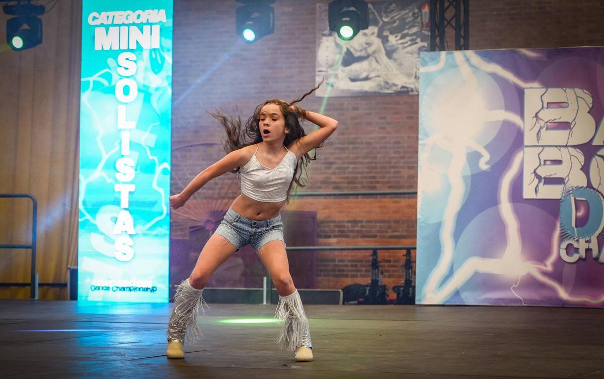 Vera López, de 12 años, durante su actuación.