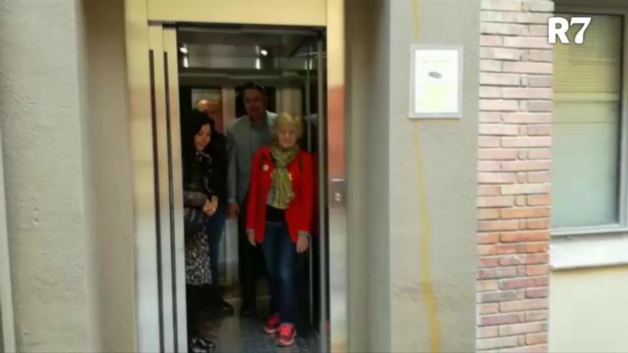 L'ascensor que uneix Santa Llúcia i la plaça Major de Manresa entra en funcionament