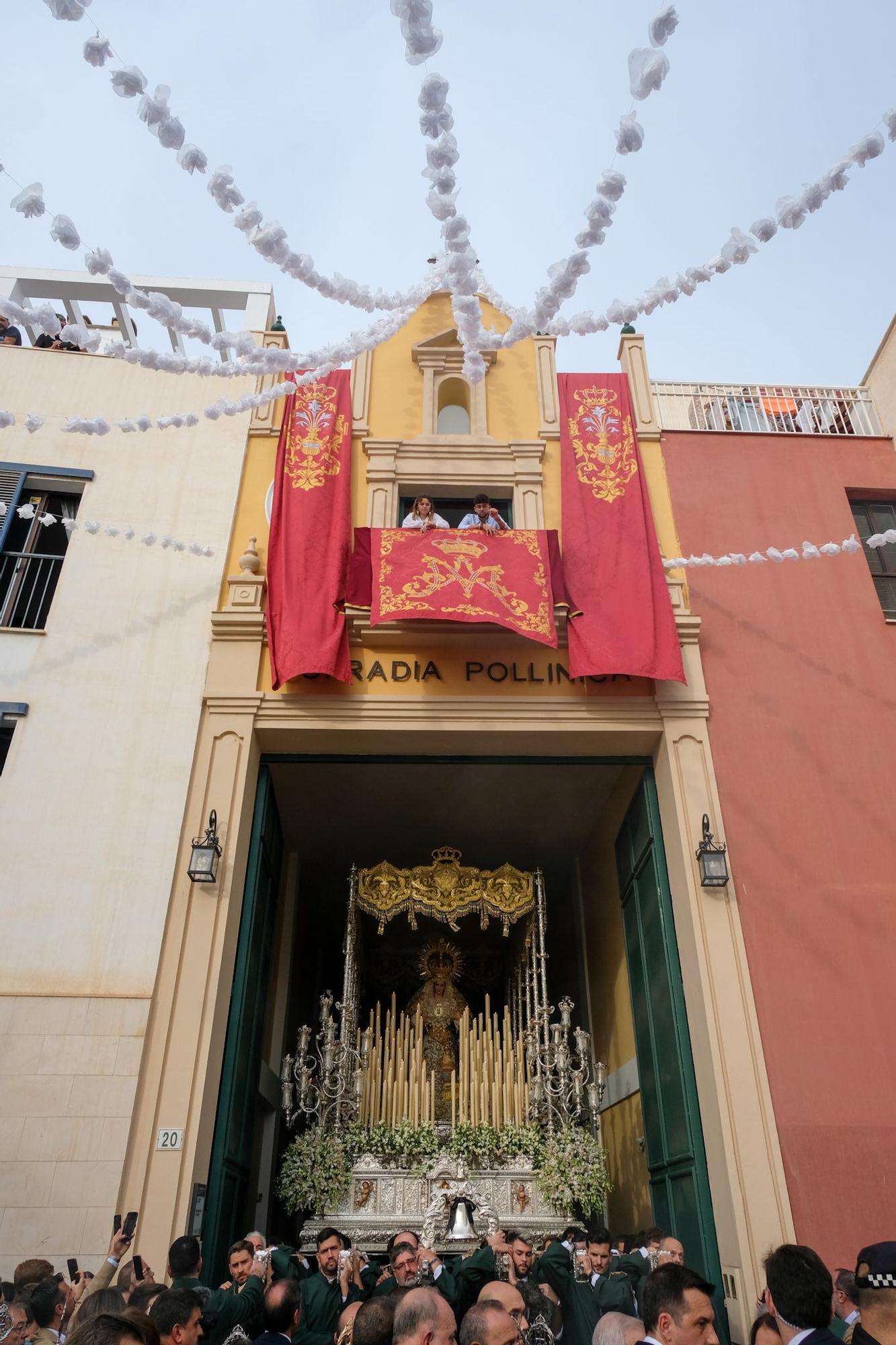 Procesión extraordinaria de la Virgen del Amparo por su 75 aniversario