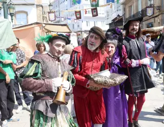 La Feria Medieval convirtió de nuevo a Betanzos en el epicentro de la tradición