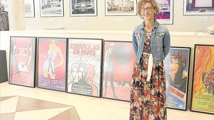 El Teatro Garnelo amplía su exposición de carteles de la mano de Lucio Romero