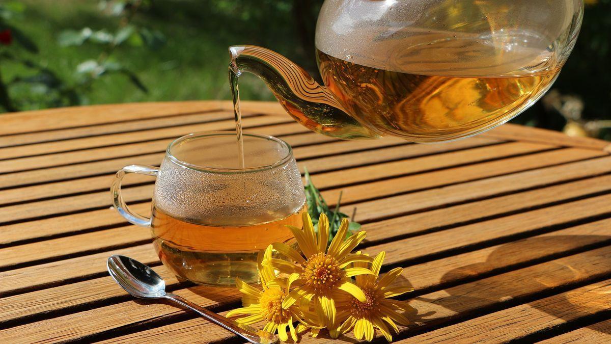 Las infusiones son un remedio natural para aliviar los síntomas de la alergia.