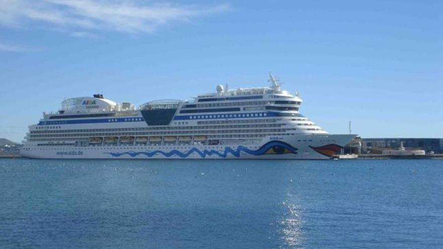 Primera visita del crucero &#039;Aidasol&#039; a Málaga