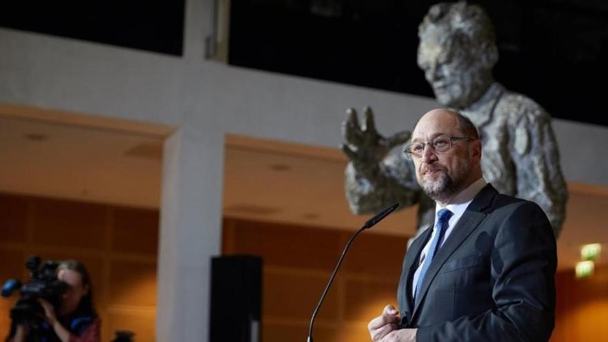 Schulz dimite como presidente del SPD