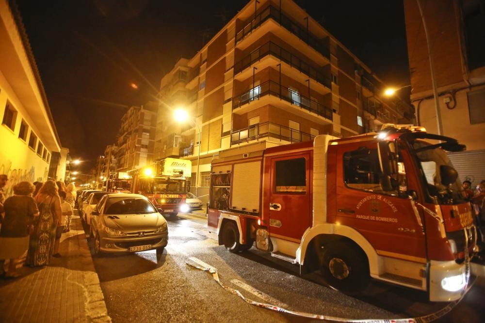 Una niña herida tras el incendio del barrio