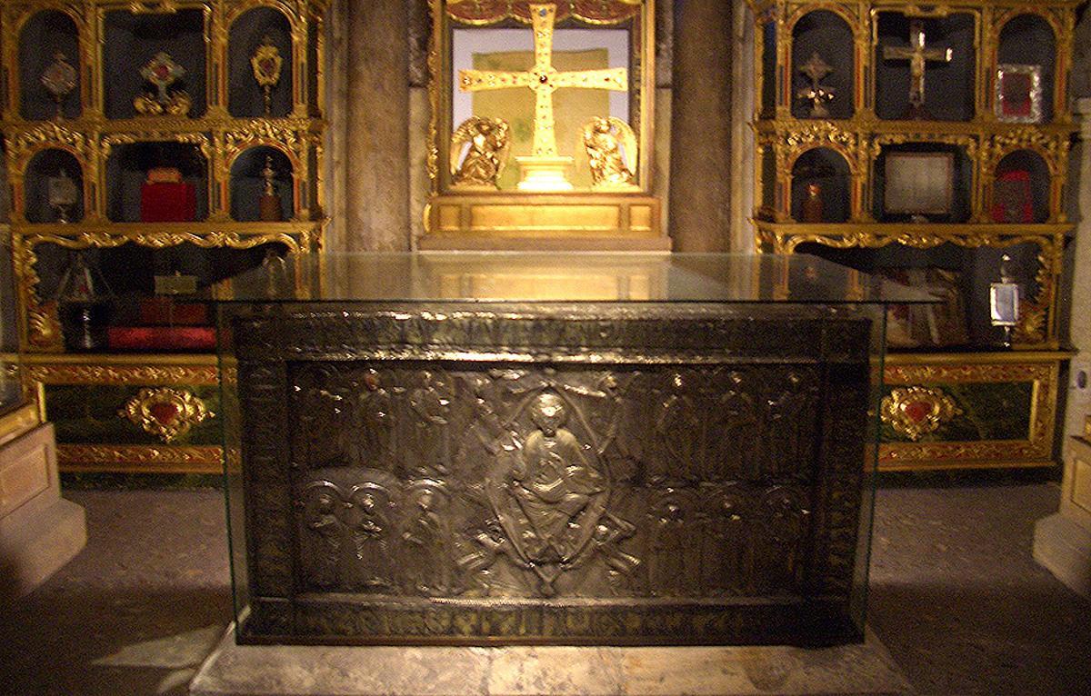 El Sudario de Oviedo, una reliquia muy sevillana