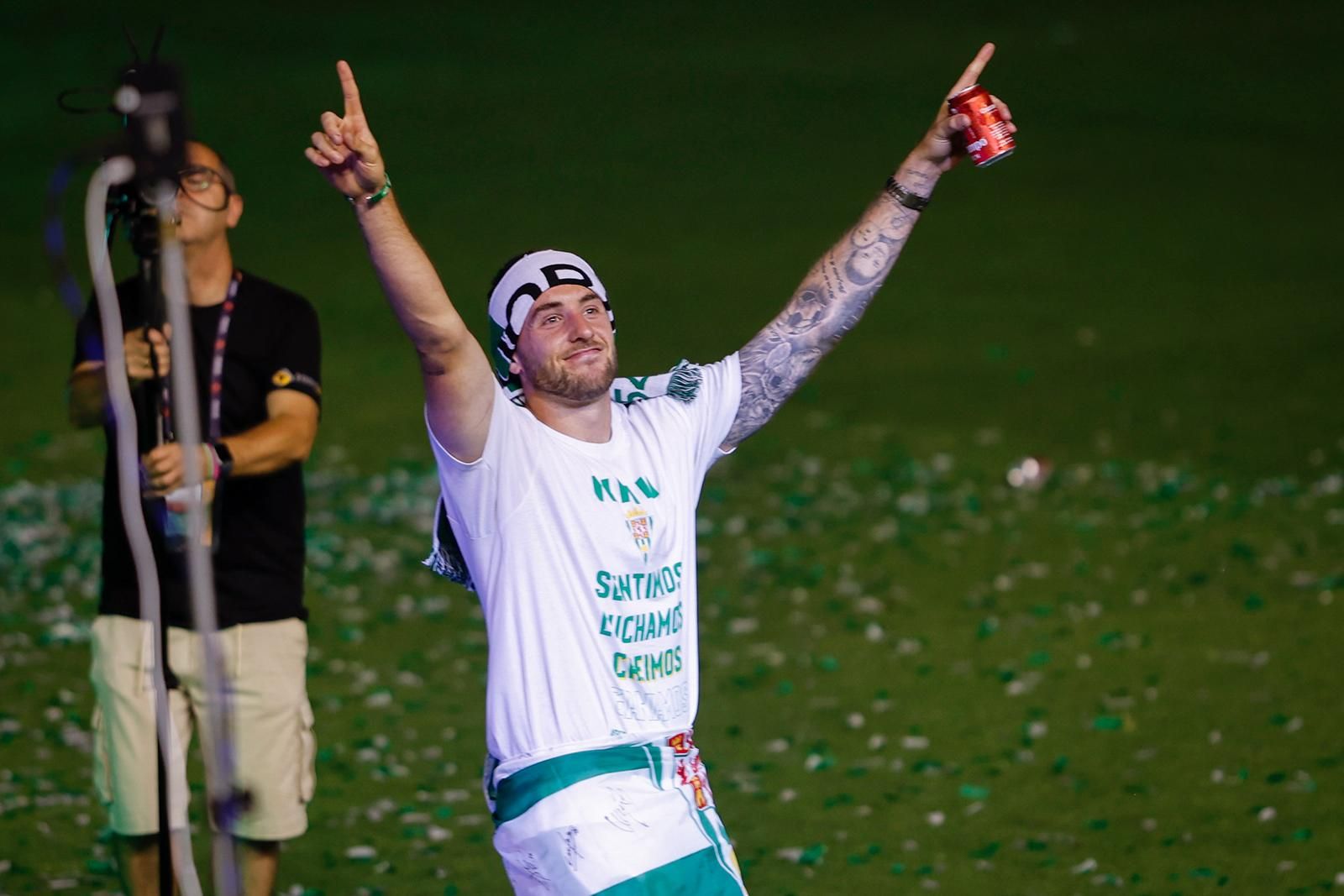 El Córdoba CF vuelve a Segunda / Las mejores imágenes de una noche para la historia