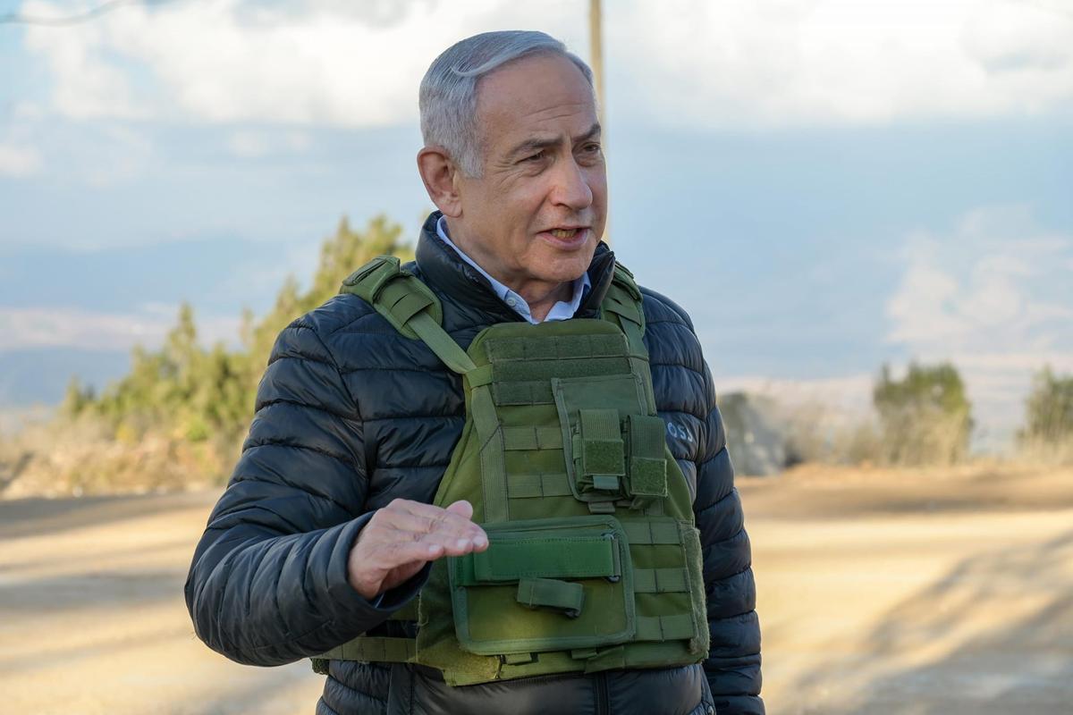 El primer ministro israelí, Benjamin Netanyahu, en la frontera con Líbano.