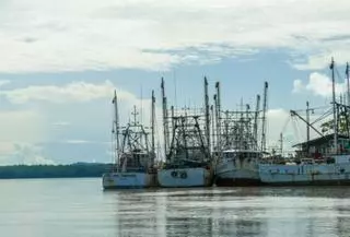 Ayudas públicas para la construcción de pesqueros... pero de lejos