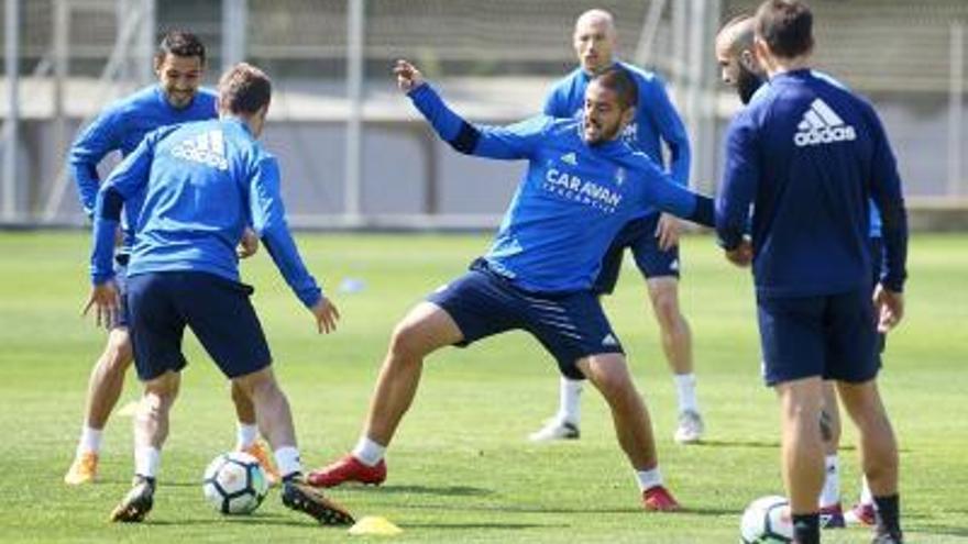 El juvenil David Vicente, novedad en los entrenamientos