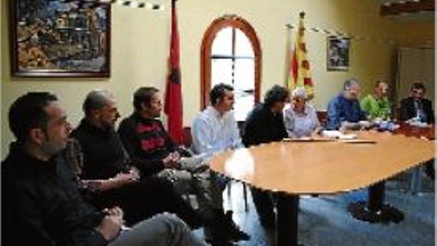 Imatge d&#039;arxiu dels regidors de Sant Llorenç, a la sala de plens