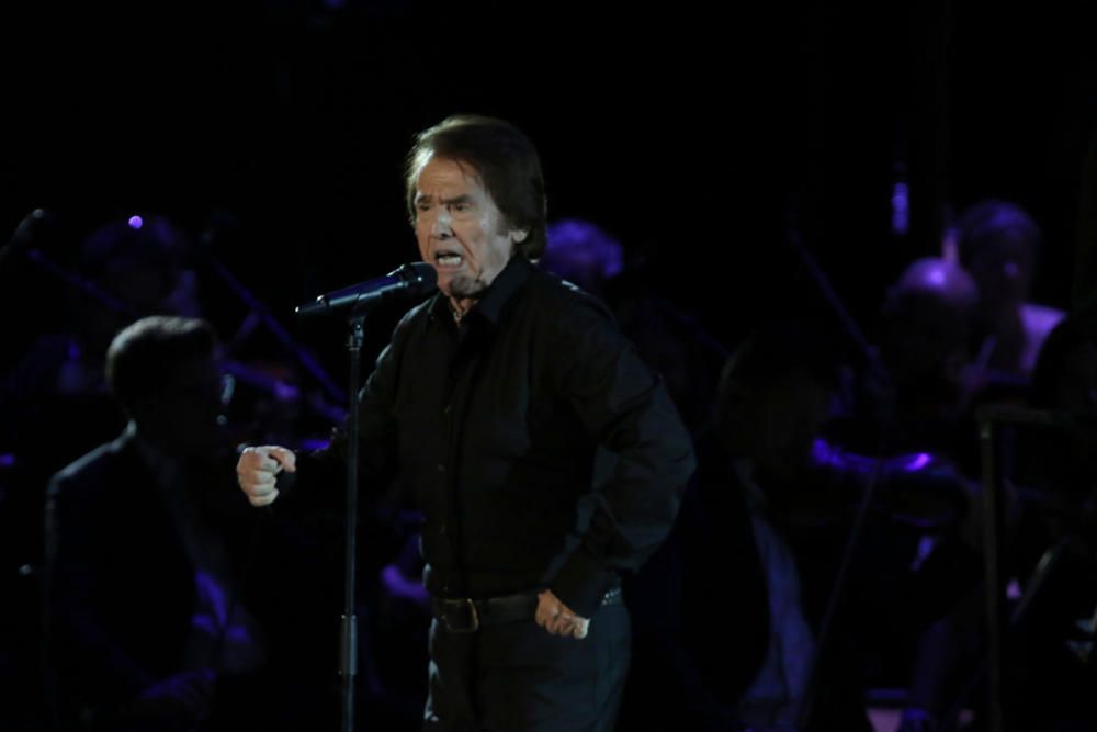 Natalia Verbeke, Manolo Santana, Pedro J. Ramírez... mucho famoseo y caras conocidas en la Cantera de Nagüeles para el concierto de Raphael en Starlite Festival