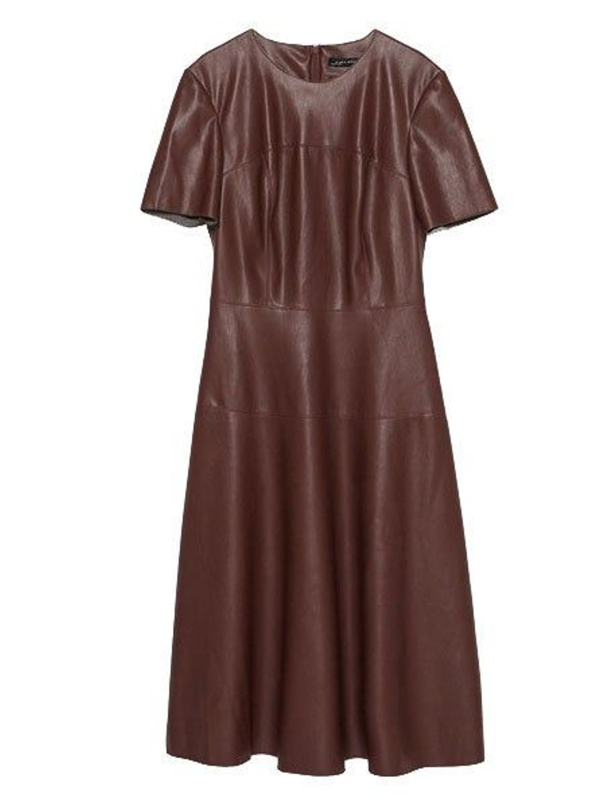 Cómo llevar un vestido de cuero: Vestido Zara