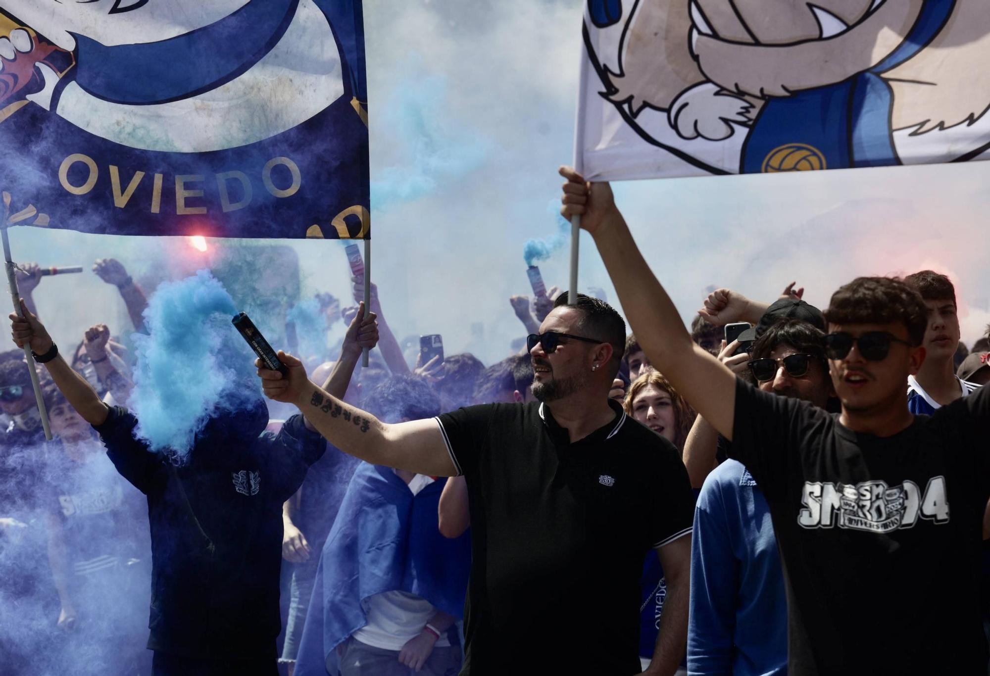 EN IMÁGENES: Ambientazo en la valiosa victoria del Oviedo contra el Zaragoza