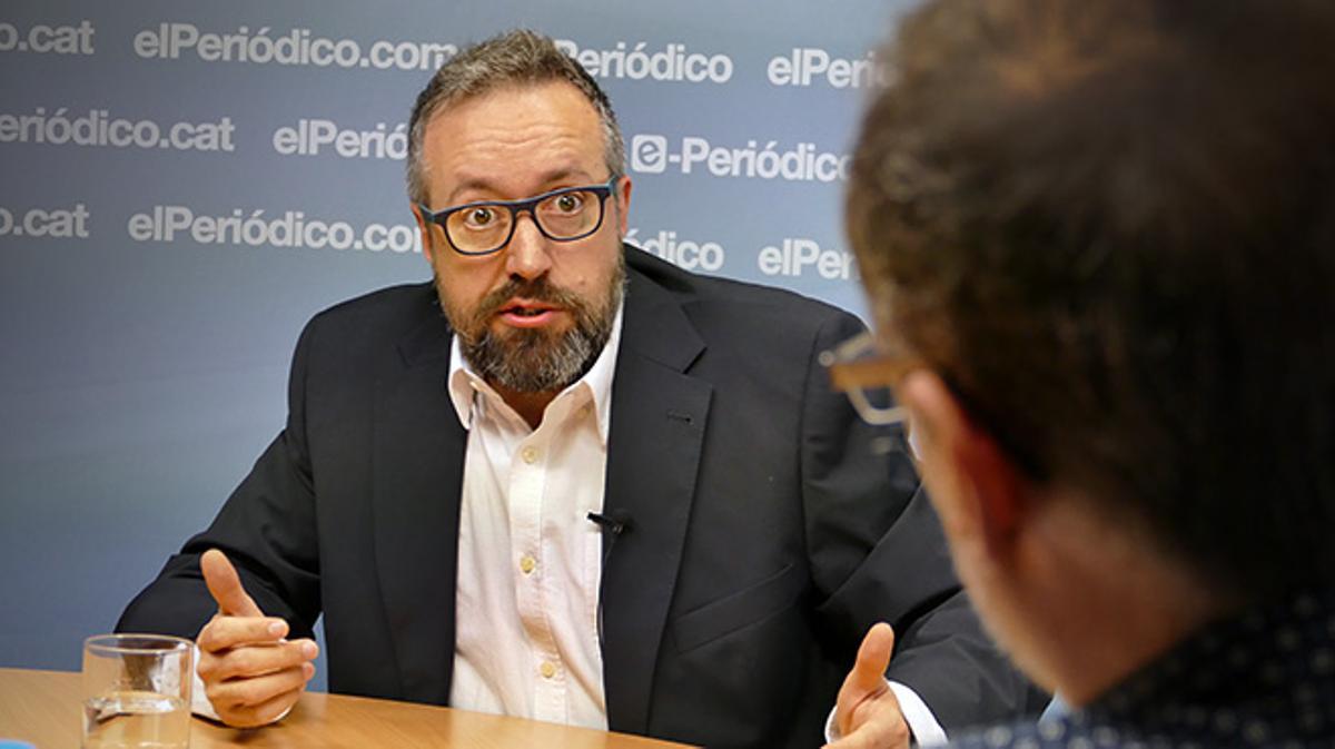 El Portaveu del grup parlamentari de Ciutadans al Congrés dels Diputats parla sobre el seu passat al PP, els millors presidents, i la seva relació amb Homs i Rufián.