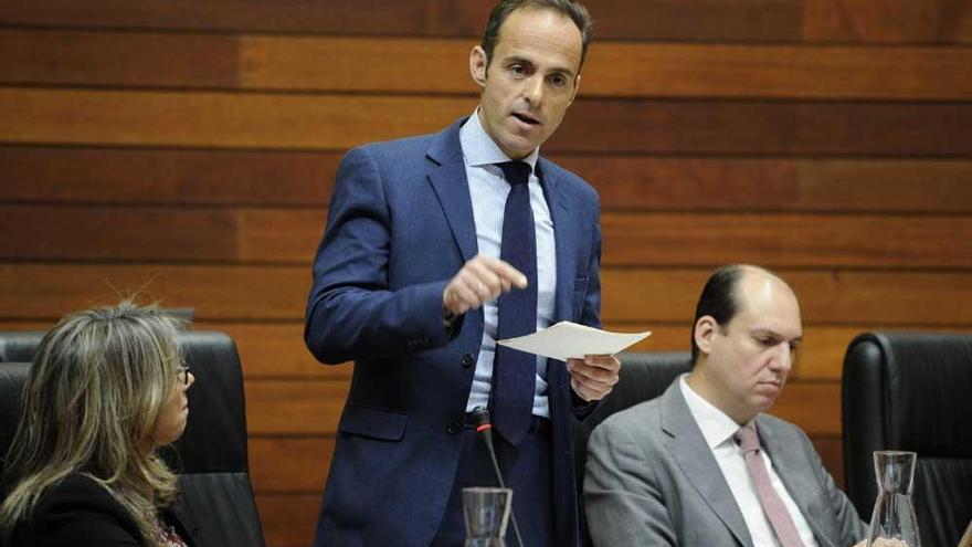 El PP denuncia que el exgerente de la Orquesta de Extremadura obtiene el tercer grado por un empleo municipal