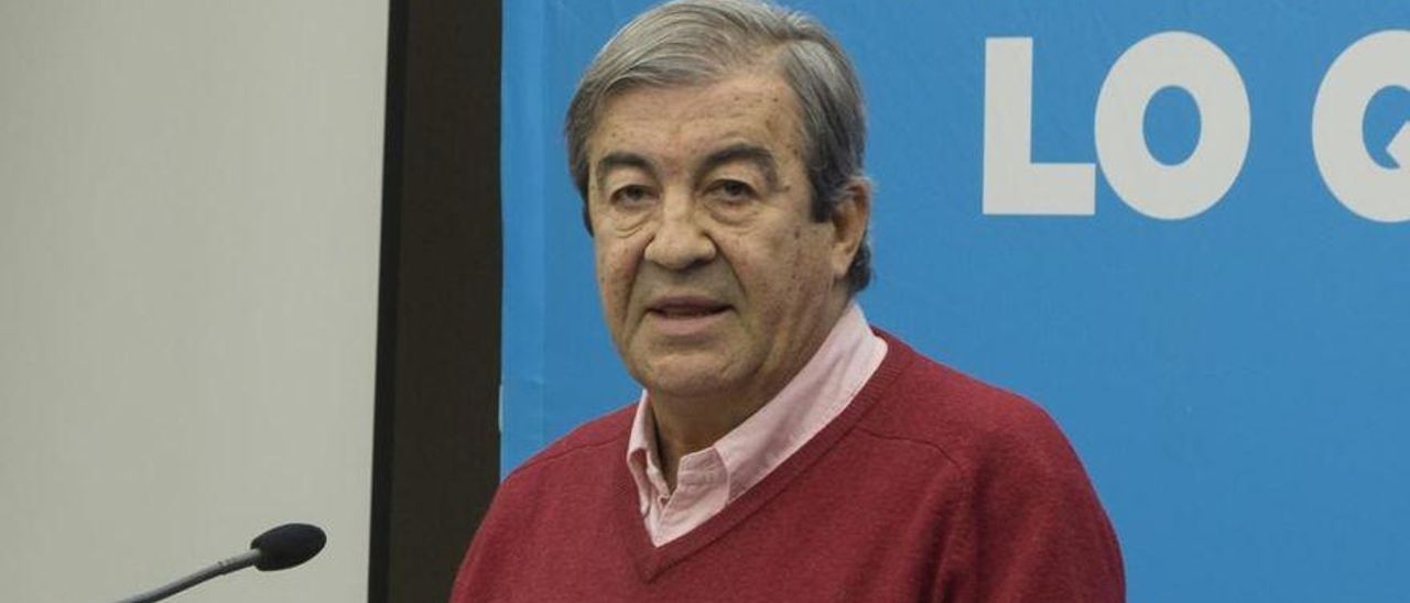 Francisco Álvarez-Cascos durante un acto de campaña de la coalición Foro-PP, en una imagen de archivo.